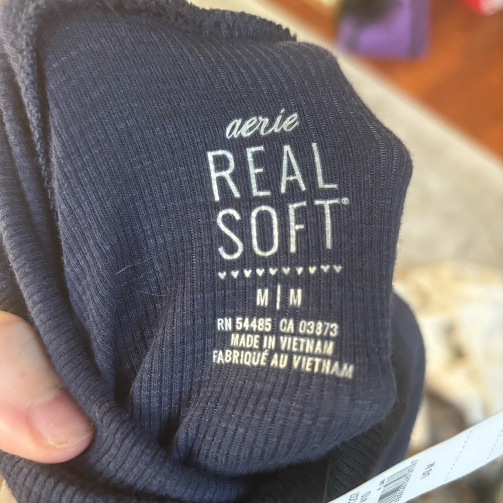 AE Real Soft Turtleneck in Navy NWT - Picture 6 of 6